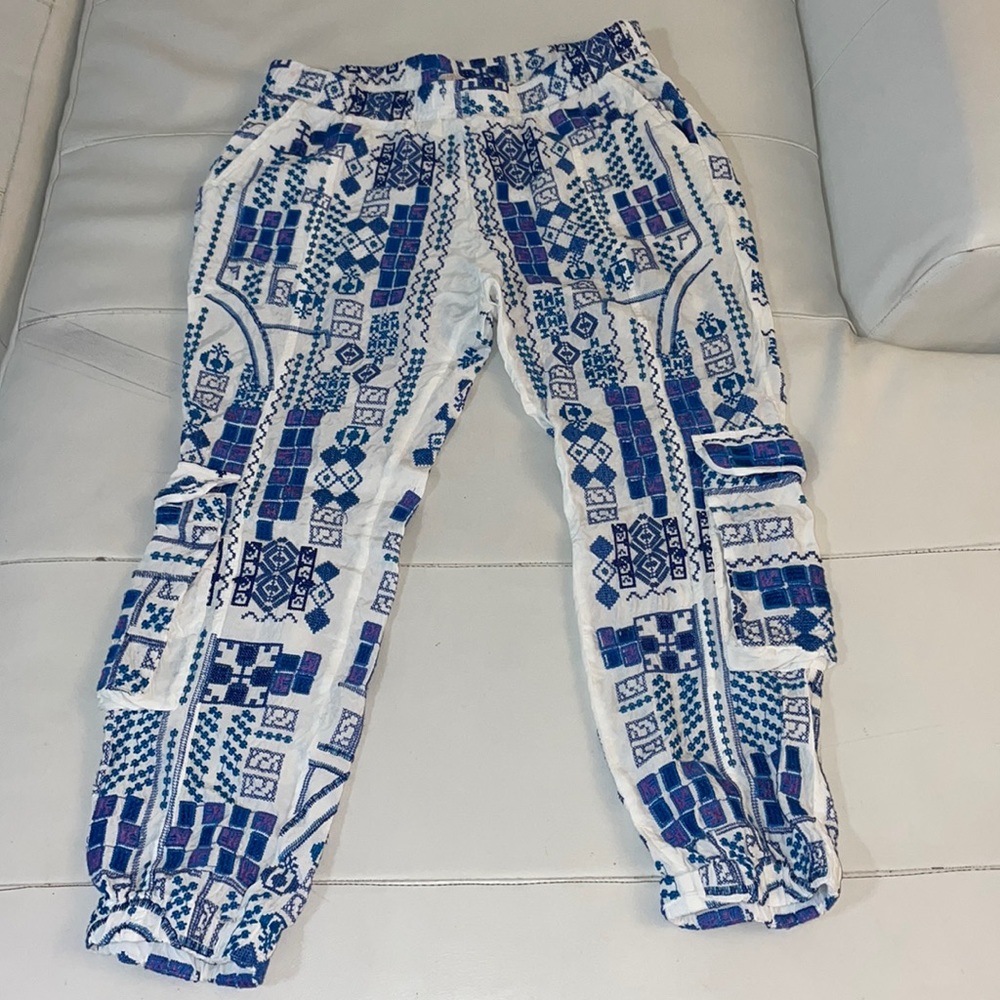 Johnny Was white cargo jogger with blue embroidery